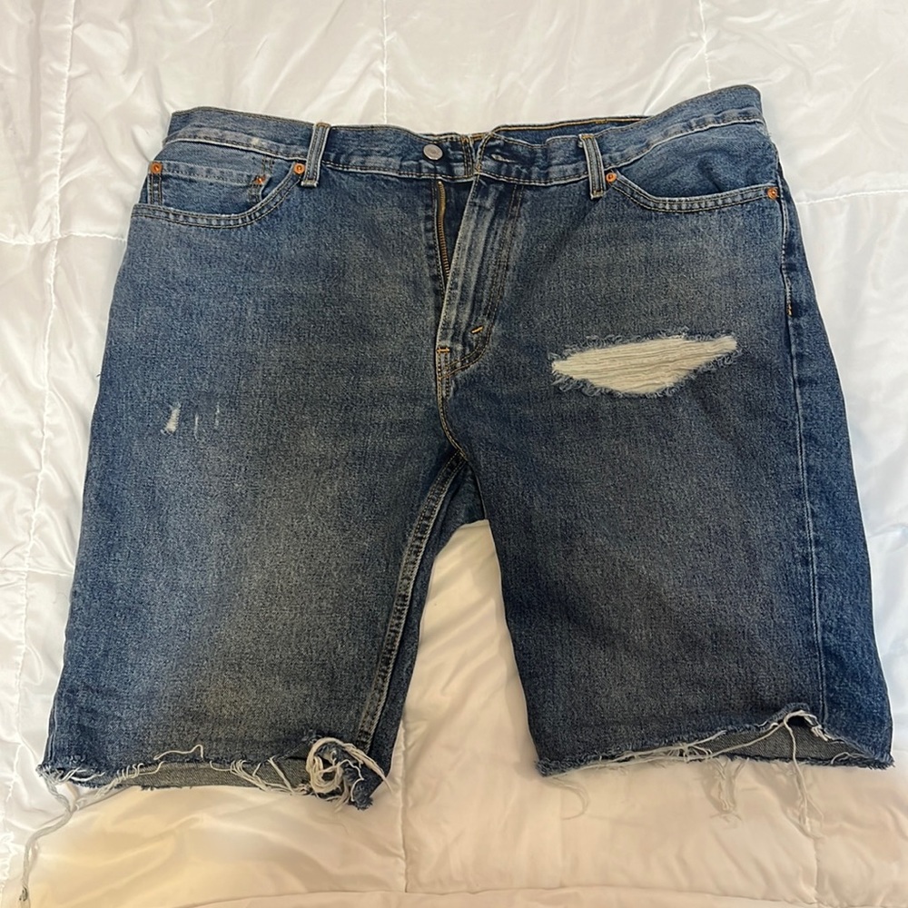 Levi jean shorts